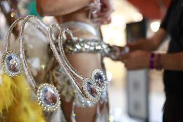 Lola Ortíz, representante de la firma teldense Tapicería Peñate, nueva Reina del Carnaval de la capital grancanaria/TA y Lpacarnaval.